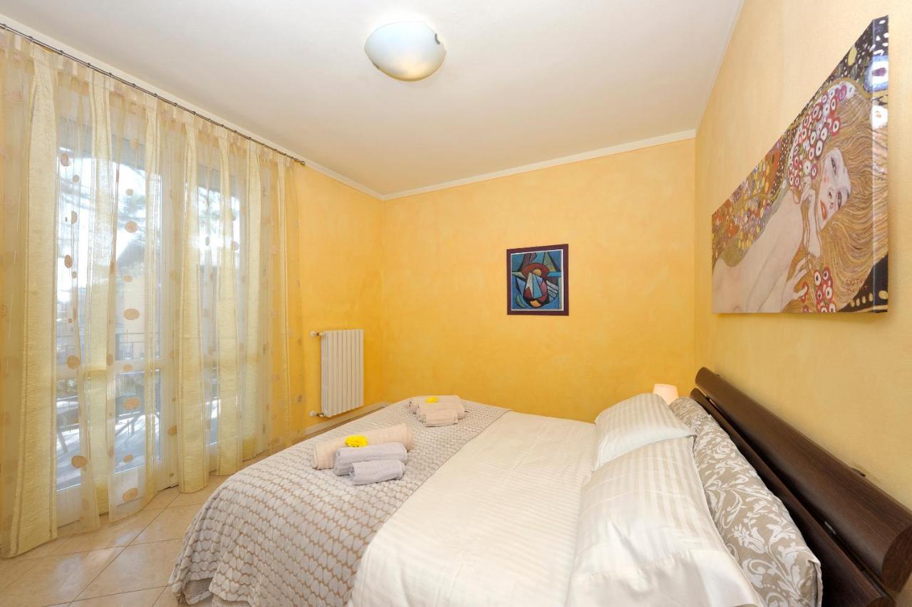 Appartamento Mimosa Centro Salo' Exterior foto